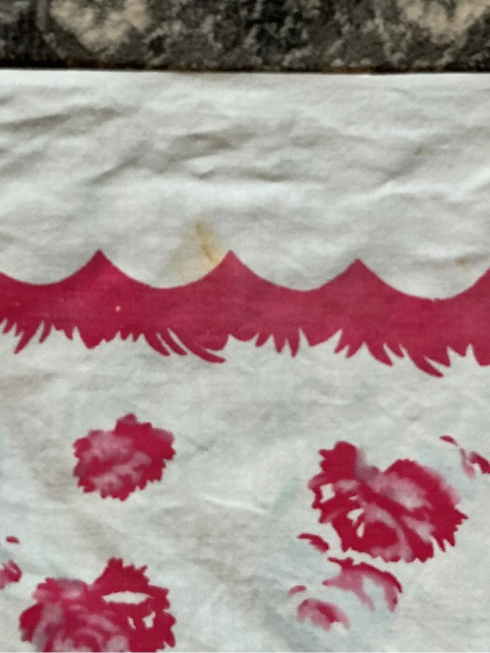 Vintage Scalloped Red Floral Cotton Tablecloth 1950’s Boho Rose Cottagecore